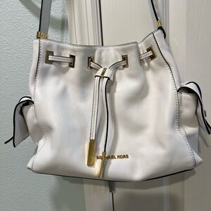 Michael Kors Crossbody optic white medium